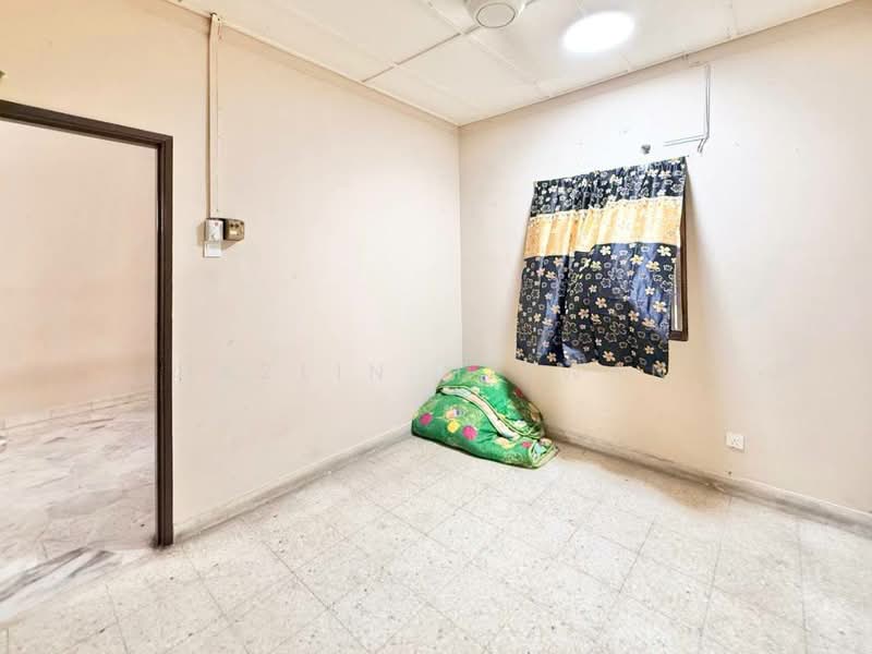 1-storey Terraced House for Sale in Bandar Baru Sungai Buloh (Sungai Buloh) - Hazlin Miswan - Interior - PropertyGuru.com.my