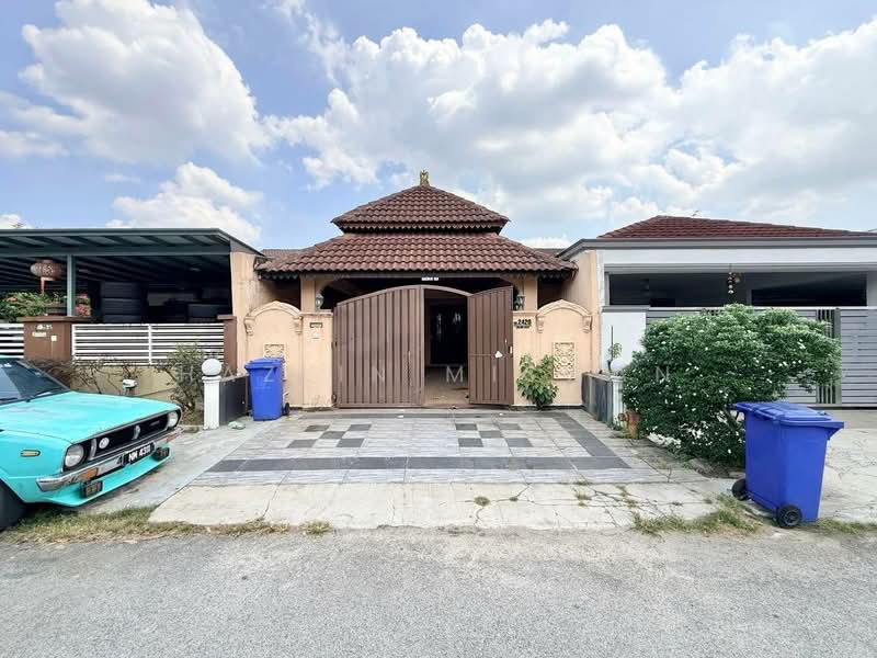 1-storey Terraced House for Sale in Bandar Baru Sungai Buloh (Sungai Buloh) - Hazlin Miswan - Exterior - PropertyGuru.com.my