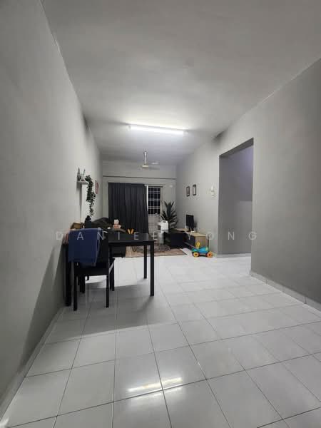 Apartment for Sale at Sri Kenari Apartment - Daniel Yong - Living Room - PropertyGuru.com.my