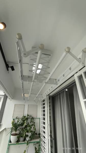 Servis Apartment untuk Dijual di Residensi Sutera 7 - Bill Lee - Balcony - PropertyGuru.com.my