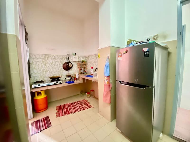 Kondominium untuk Dijual di Evergreen Park Acorn & Hazel - Azli Ibrahim - Kitchen - PropertyGuru.com.my