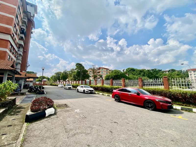 Kondominium untuk Dijual di Evergreen Park Acorn & Hazel - Azli Ibrahim - Exterior - PropertyGuru.com.my