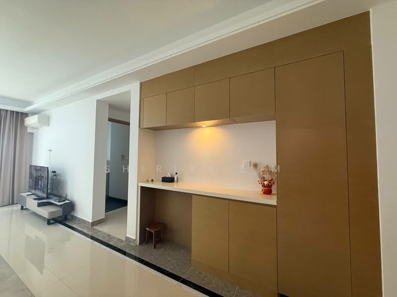 Kondominium untuk Dijual di R&F Princess Cove Phase 2-Seine Region - Shirley Lim - Living Room - PropertyGuru.com.my