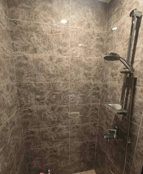 Kondominium untuk Dijual di R&F Princess Cove Phase 2-Seine Region - Shirley Lim - Bathroom - PropertyGuru.com.my