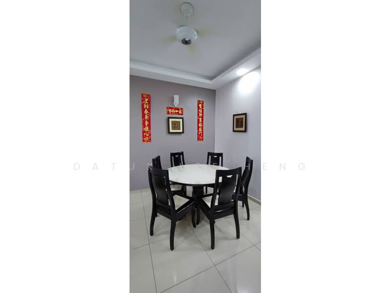Condominium for Rent at Rayaria - Datuk Lee Heng - Dining Room - PropertyGuru.com.my