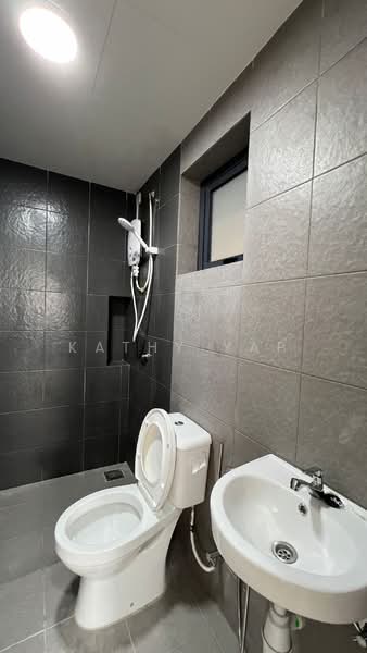 Kondominium untuk Disewa di Sky Awani Residensi 4 - Kathy Yap - Bathroom - PropertyGuru.com.my