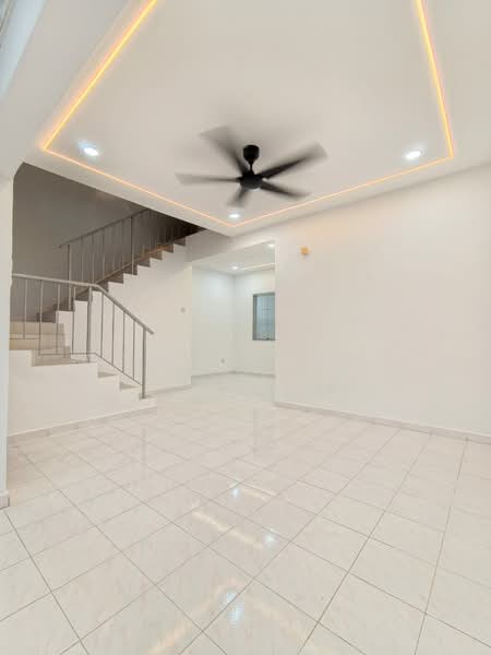 Rumah Teres 2 Tingkat untuk Dijual di Bandar Seri Alam (Masai) - Daniel Yong - Living Room - PropertyGuru.com.my