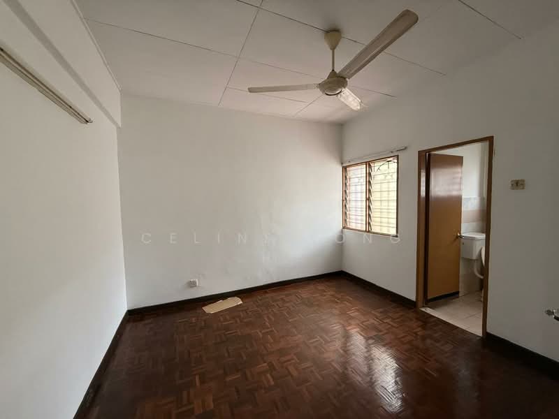Rumah Teres untuk Disewa di Taman Bukit Kinrara (Bandar Kinrara) - Celine Kong - PropertyGuru.com.my