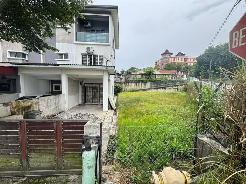 Rumah Bandar untuk Dijual di Aman Larkin (Johor Bahru) - Robin Lim - Exterior - PropertyGuru.com.my