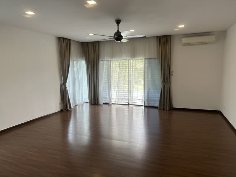 Rumah Teres 3 Tingkat untuk Dijual di Lake Fields (Sungai Besi) - T C Lim - Living Room - PropertyGuru.com.my
