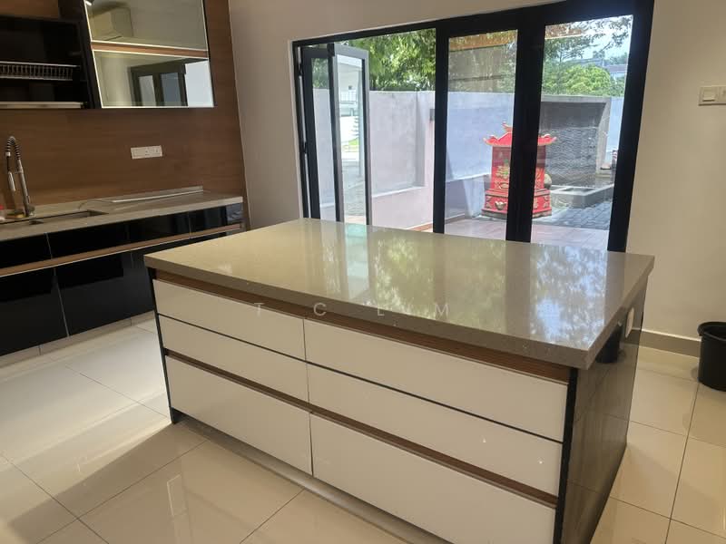 Rumah Teres 3 Tingkat untuk Dijual di Lake Fields (Sungai Besi) - T C Lim - Kitchen - PropertyGuru.com.my