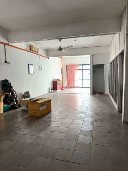 Kedai / Pejabat untuk Disewa di Bandar Baru Permas Jaya (Permas Jaya) - James Bong - Interior - PropertyGuru.com.my