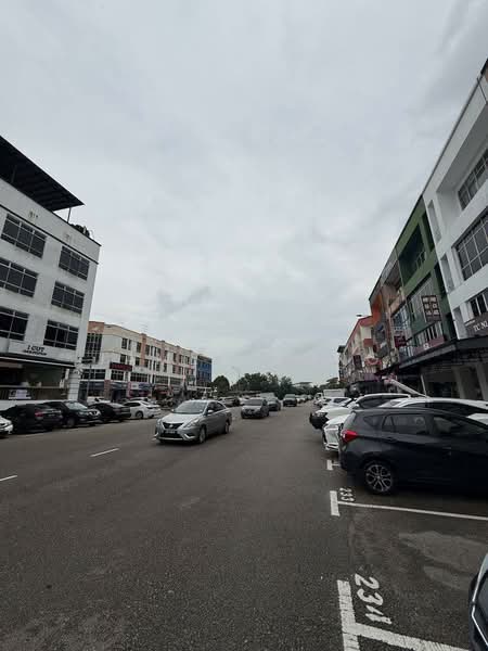 Kedai / Pejabat untuk Disewa di Bandar Baru Permas Jaya (Permas Jaya) - James Bong - Exterior - PropertyGuru.com.my