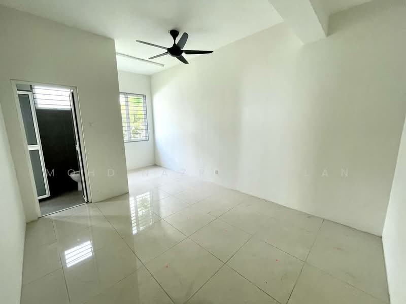 Rumah Teres 2 Tingkat untuk Dijual di Dengkil (Selangor) - Mohd Nazri Roslan - PropertyGuru.com.my
