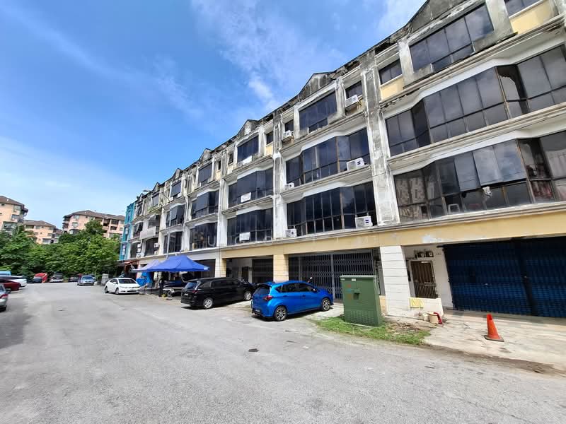 Kedai / Pejabat untuk Dijual di Taman Kajang Utama (Kajang) - Hugo Lim - Exterior - PropertyGuru.com.my