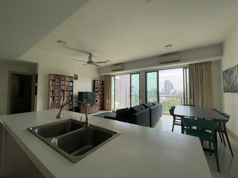 Servis Apartment untuk Dijual di Suasana Bukit Ceylon / Raja Chulan Residences - Cameron Daniels - Living Room - PropertyGuru.com.my