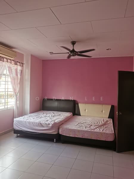 Rumah Teres untuk Dijual di Taman Muzaffar Heights (Bukit Katil) - Jordan Lee - Bedroom - PropertyGuru.com.my