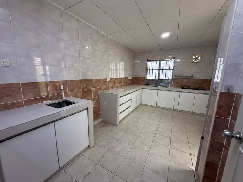 2-storey Terraced House for Sale in Putra Heights (Subang Jaya) - Joey Wong - Kitchen - PropertyGuru.com.my