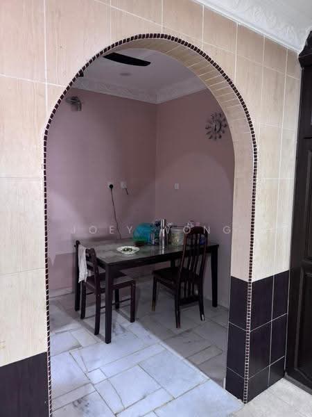 Rumah Teres 2-Tingkat untuk Dijual di Putra Heights (Subang Jaya) - Joey Wong - Dining Room - PropertyGuru.com.my