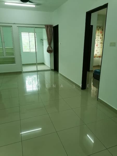 Rumah Teres 2.5 Tingkat untuk Disewa di Kajang (Selangor) - Serena Lee - Living Room - PropertyGuru.com.my