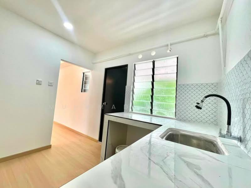 Flat for Sale at Taman Cempaka - Muhamad Asrul - Kitchen - PropertyGuru.com.my