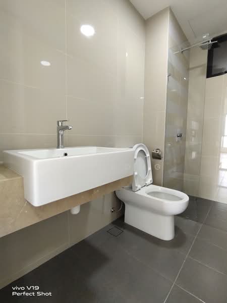 Service Residence for Sale at United Point (Residensi Berpadu) - JK Leong - Bathroom - PropertyGuru.com.my