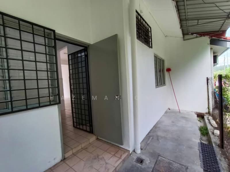 Rumah Teres 1 Tingkat untuk Dijual di Puncak Alam (Selangor) - Hazeman Omar - Exterior - PropertyGuru.com.my