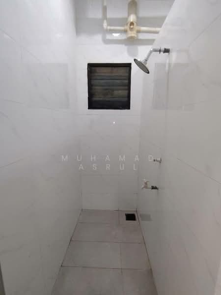 Pangsapuri untuk Dijual di Taman Desa Skudai - Muhamad Asrul - Bathroom - PropertyGuru.com.my