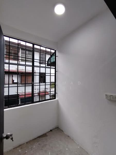 Pangsapuri untuk Dijual di Taman Desa Skudai - Muhamad Asrul - Exterior - PropertyGuru.com.my