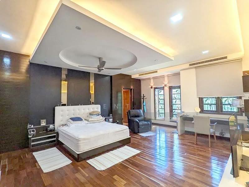 Bungalow House untuk Dijual di Saujana Golf & Country Club (Saujana) - Vincent Liaw - Bedroom - PropertyGuru.com.my