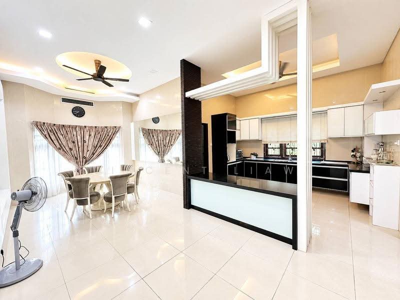 Rumah Banglo untuk Dijual di Saujana (Selangor) - Vincent Liaw - Dining Room - PropertyGuru.com.my