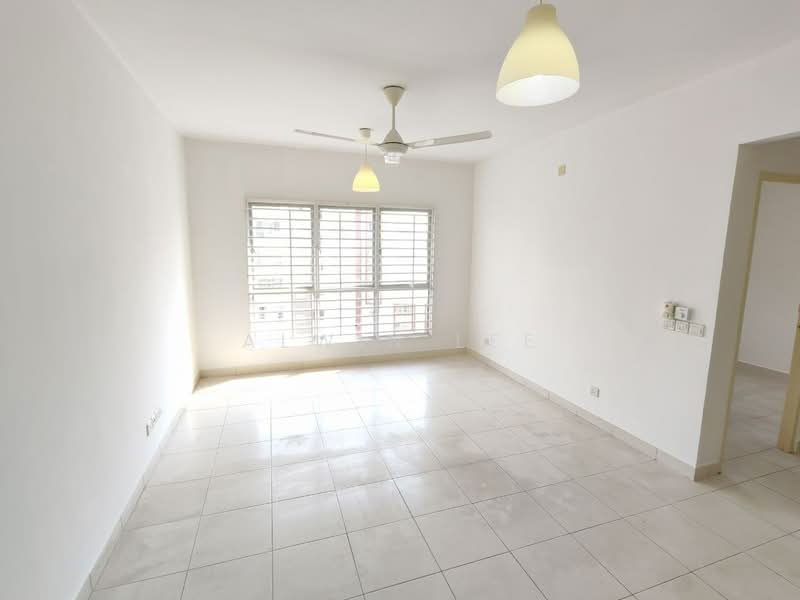 Apartment for Rent at Pangsapuri Seri Mutiara - Alwin Lee - Living Room - PropertyGuru.com.my