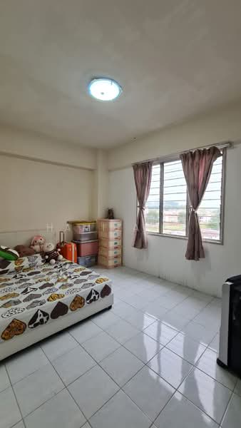 Kondominium untuk Disewa di Garden Park - Hamizah . - Bedroom - PropertyGuru.com.my