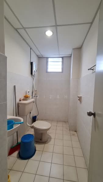 Kondominium untuk Disewa di Garden Park - Hamizah . - Bathroom - PropertyGuru.com.my
