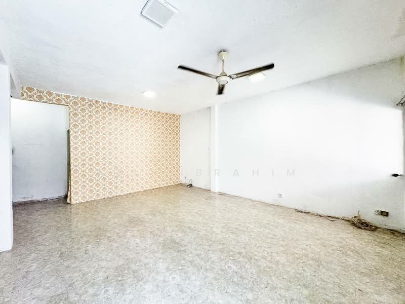 2-storey Terraced House for Sale in Taman Melur (Ampang) - Azli Ibrahim - Interior - PropertyGuru.com.my