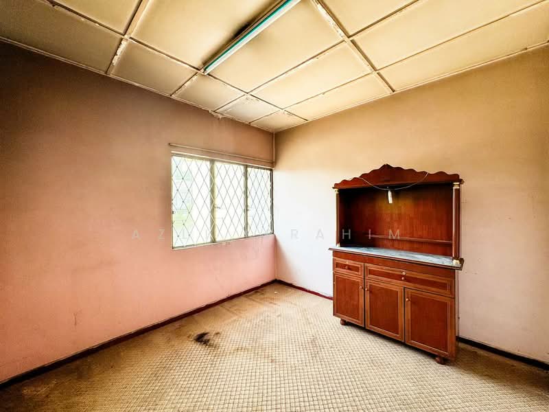 2-storey Terraced House for Sale in Taman Melur (Ampang) - Azli Ibrahim - Interior - PropertyGuru.com.my