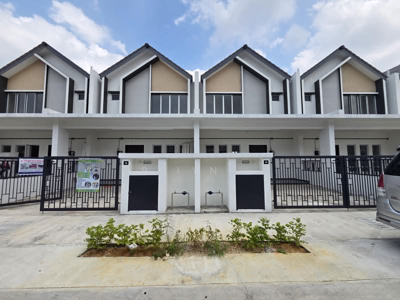 Rumah Teres 2 Tingkat untuk Dijual di Klang (Selangor) - Reiyn . - Exterior - PropertyGuru.com.my
