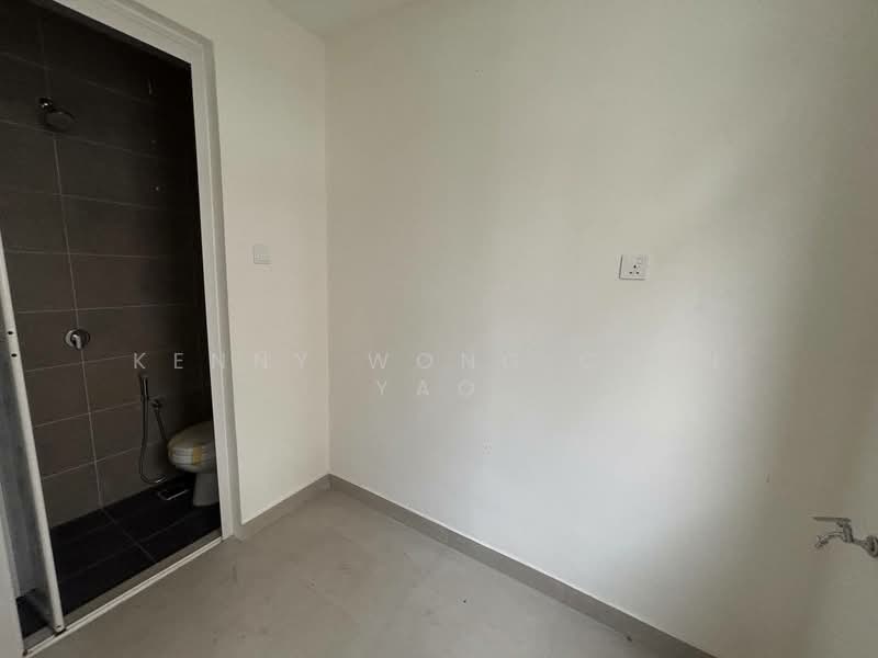 Semi-Detached House for Sale in Taman Sutera Utama (Skudai) - Kenny Wong Chen Yao - Bathroom - PropertyGuru.com.my
