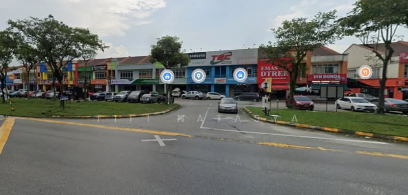 2-storey Terraced House for Sale in Sungai Buloh (Selangor) - Fifi Natasya - Exterior - PropertyGuru.com.my