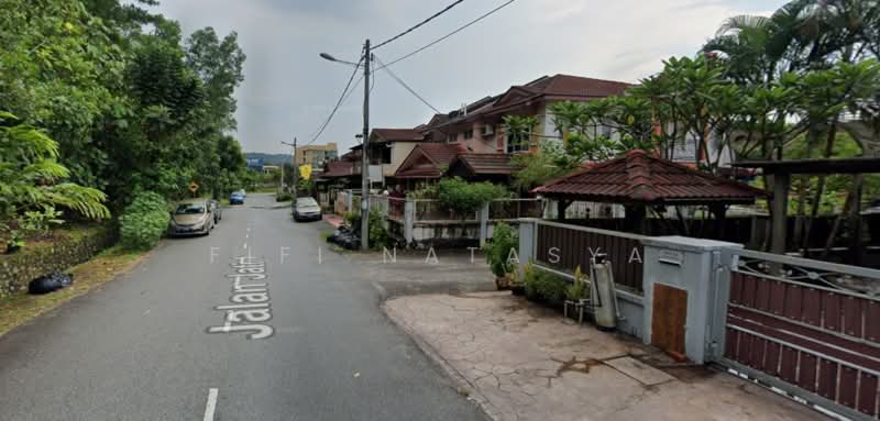 2-storey Terraced House for Sale in Sungai Buloh (Selangor) - Fifi Natasya - Exterior - PropertyGuru.com.my