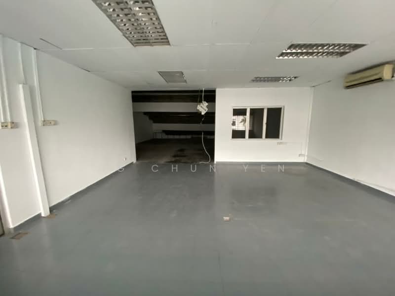 Kilang untuk Dijual di Taman Bukit Serdang (Seri Kembangan) - Ng Chun Yen - Interior - PropertyGuru.com.my