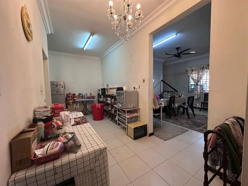 Rumah Teres 2 Tingkat untuk Dijual di Shah Alam (Selangor) - Yasmin Sulaiman - Kitchen - PropertyGuru.com.my