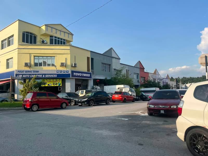 Shop / Office for Sale in Taman Puncak Jalil (Seri Kembangan) - Darren Lai - Exterior - PropertyGuru.com.my