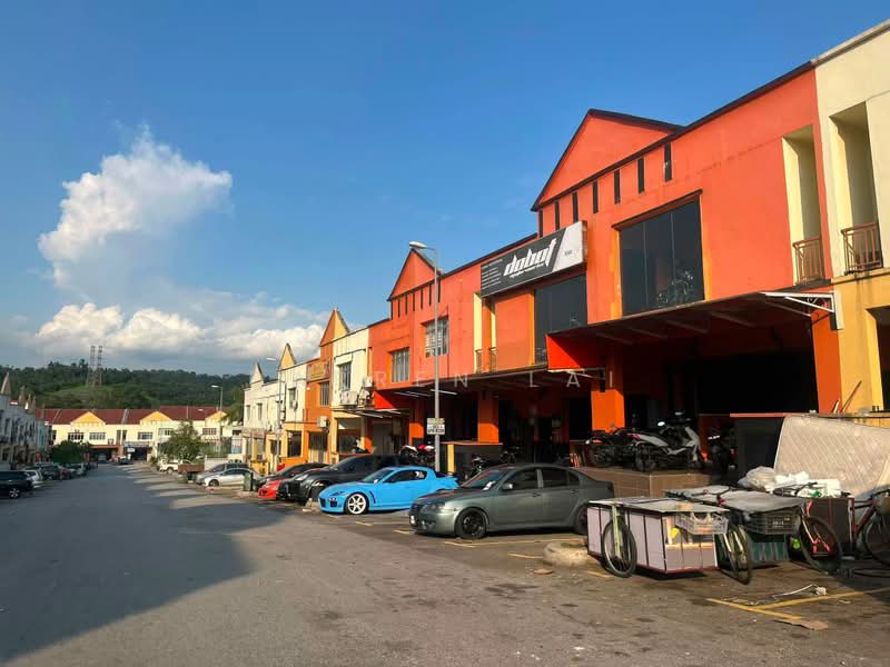 Shop / Office for Sale in Taman Puncak Jalil (Seri Kembangan) - Darren Lai - Exterior - PropertyGuru.com.my