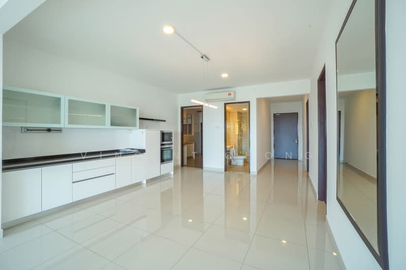 Condominium for Rent at The Bay Residences - Vincent Chong - Dining Room - PropertyGuru.com.my