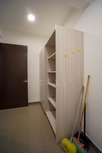 Condominium for Rent at The Bay Residences - Vincent Chong - Maid / Store Room - PropertyGuru.com.my
