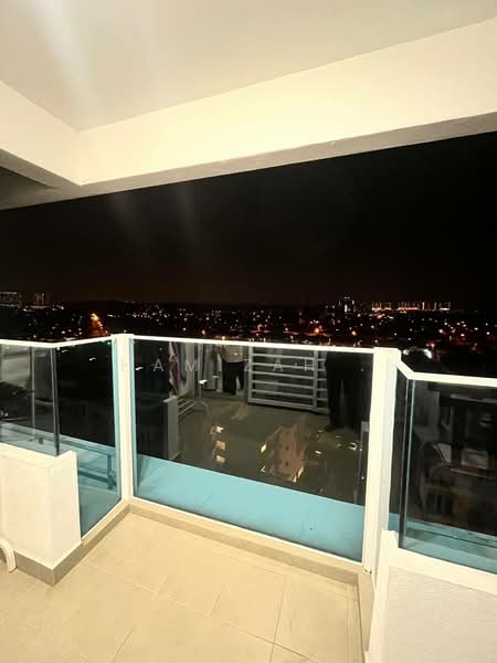 Pangsapuri untuk Disewa di Putra 1 - Hamizah . - Balcony - PropertyGuru.com.my