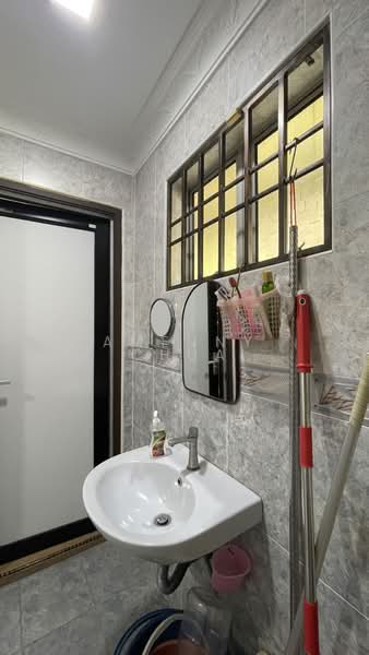 2-storey Terraced House for Rent in Bandar Botanic (Klang) - Amenny Chua - Bathroom - PropertyGuru.com.my