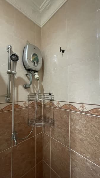 2-storey Terraced House for Rent in Bandar Botanic (Klang) - Amenny Chua - Bathroom - PropertyGuru.com.my