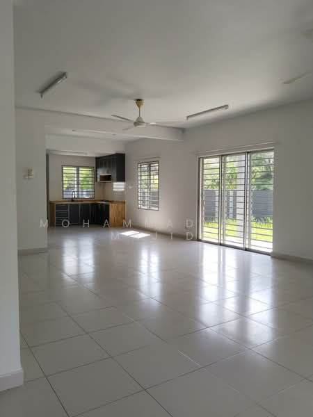 Rumah Banglo untuk Dijual di Seksyen U9 (Shah Alam) - Mohammad Din Majid - Living Room - PropertyGuru.com.my